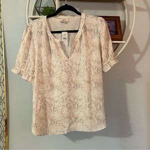 Loft Outlet Women's Medium M Pink Snake Skin Short Sleeve Shirt Blouse NWT